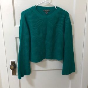 Green cropped sweater